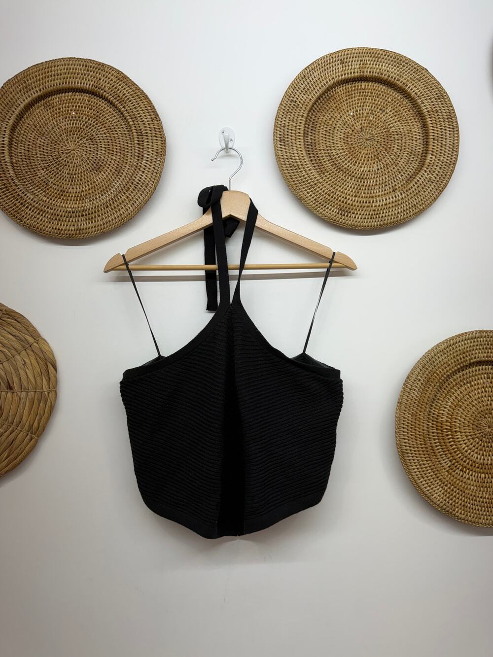 Express Black Knit Halter Cropped Tank Top Large